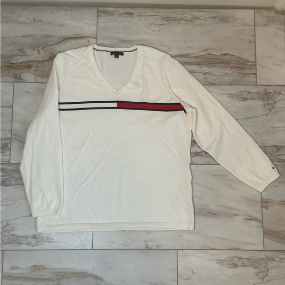 Tommy Hilfiger V-Neck Sweater – XXL – Ivory w/ Red & Navy Accents – Classic Knit - Picture 1 of 8